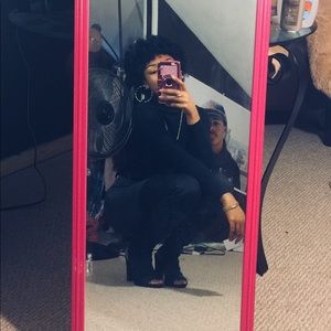 Meet your Posher, Janaya